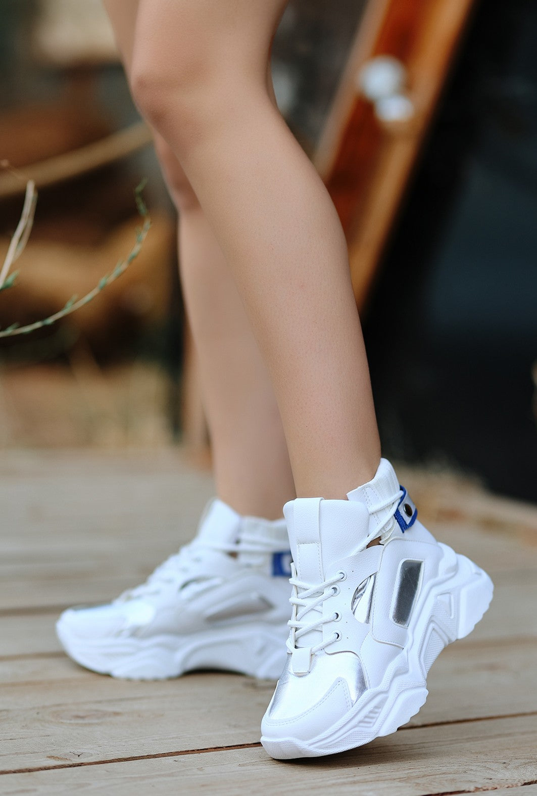 Women's Nolli White Skin Lace-Up Sneakers Boots - STREETMODE ™