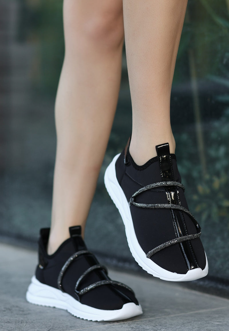 Women's Olgo Black Stretch Sports Shoes - STREETMODE ™