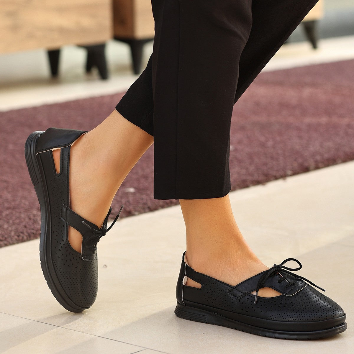 Women's Rial Black Skin Flat Shoes - STREETMODE ™