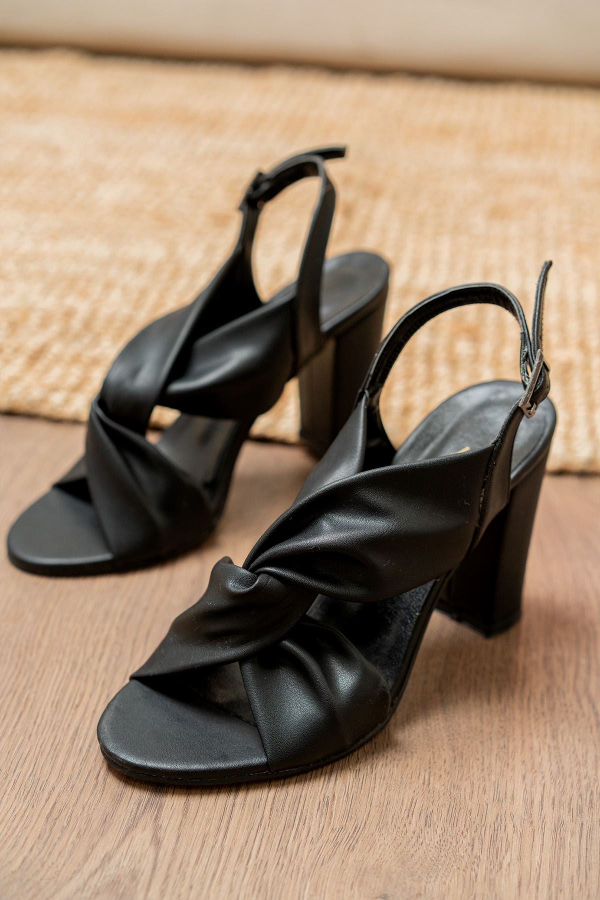 Serafima Black Skin High Heels Women's Shoes - STREETMODE ™