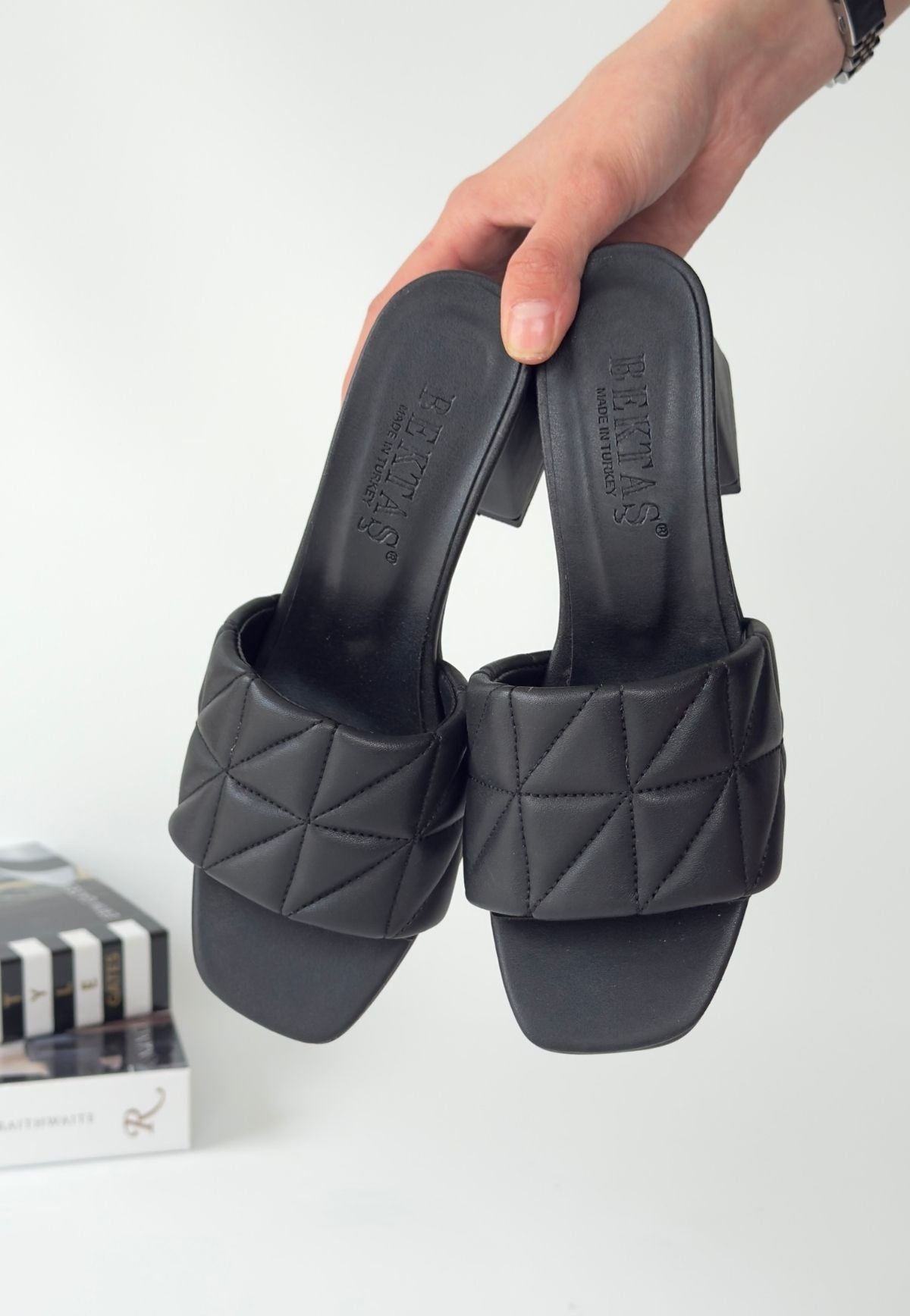 Women's Black Leather Heeled Slippers - STREETMODE ™