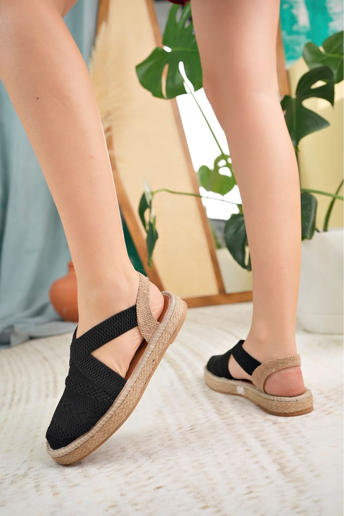 Women's Black Closed Toe Elastic Knitwear Sandals - STREETMODE ™