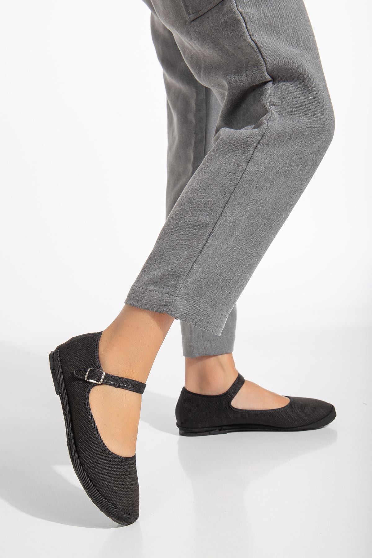 Black Linen Buckle Detailed Flat Sole Women's Ballerinas