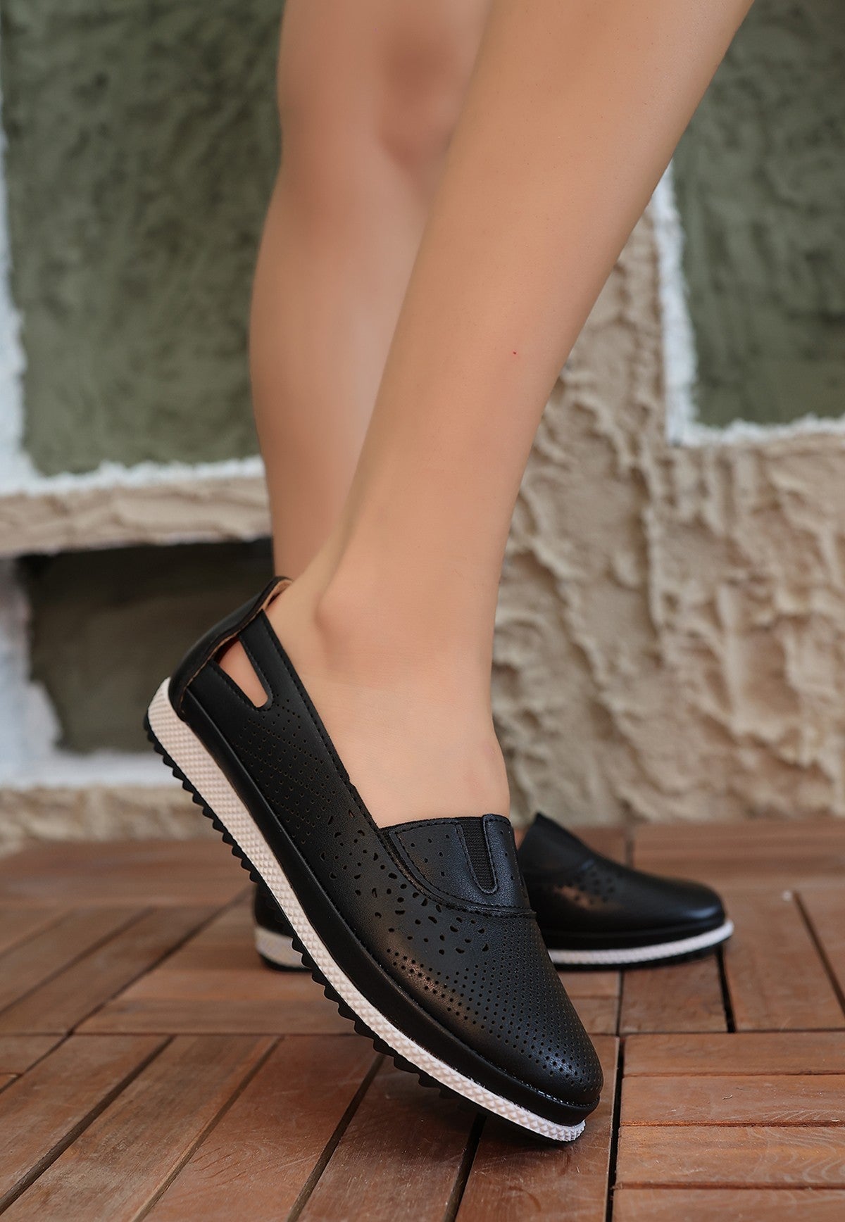 Women's Black Leather Ballerina Shoes