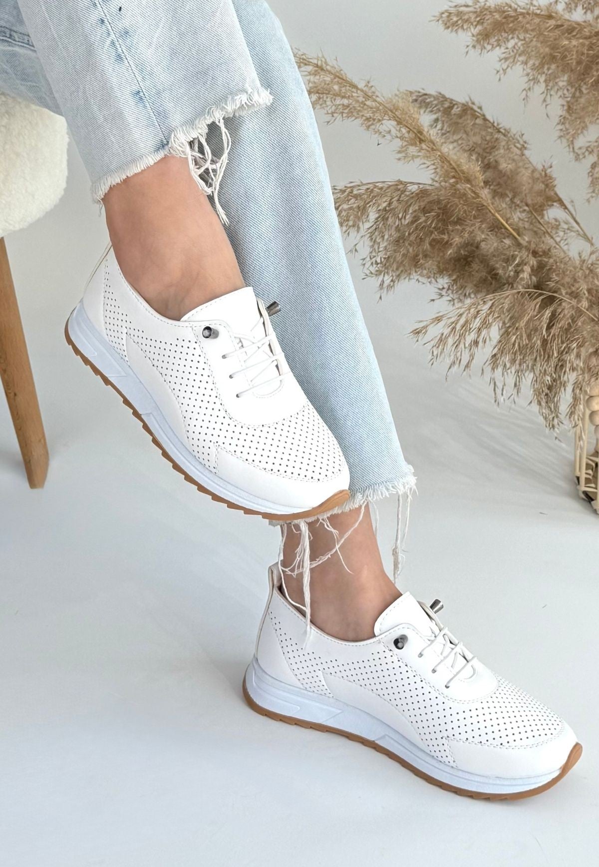 Women's White Leather Lace-Up Sneakers