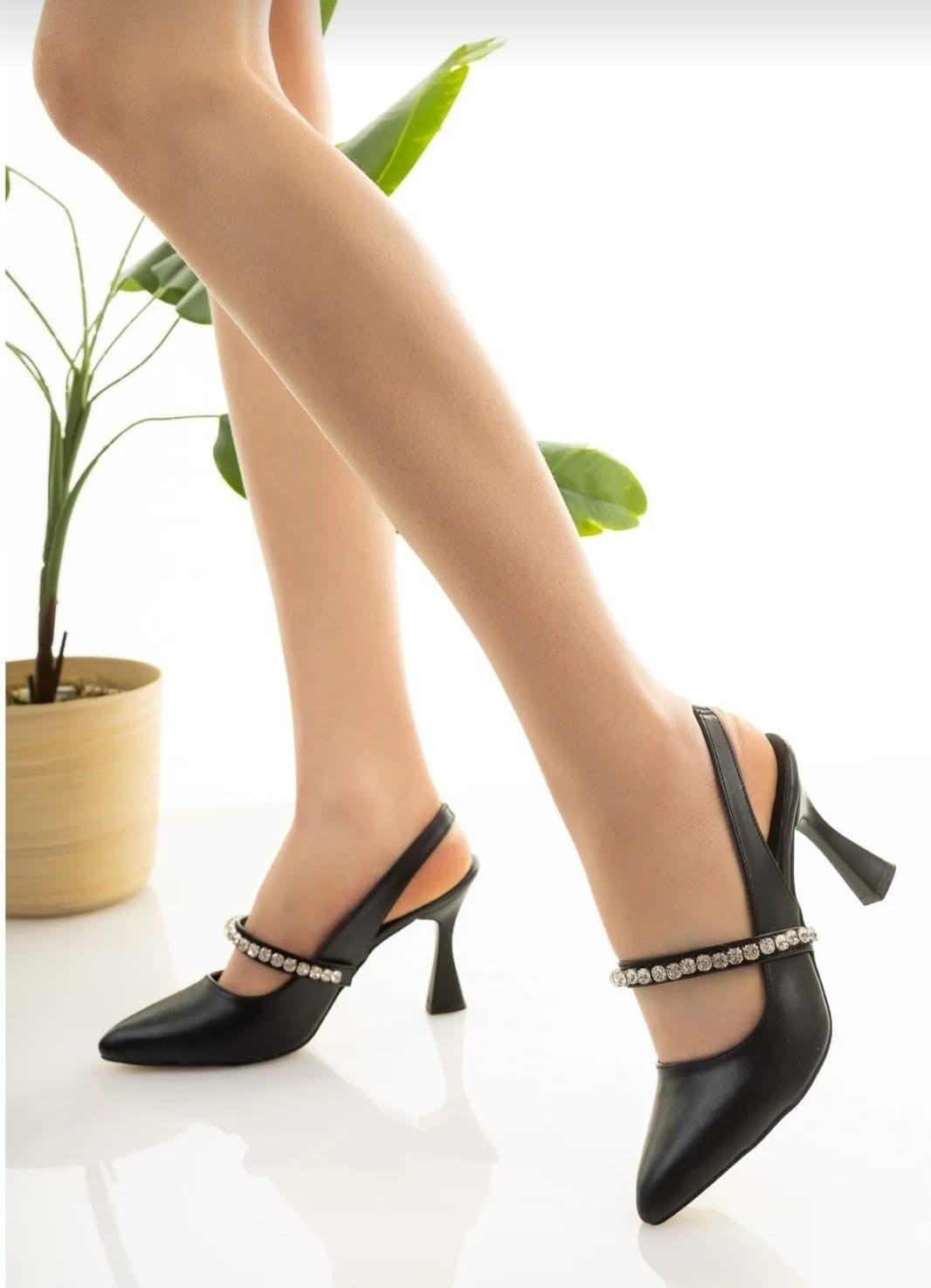 Women's Trac Black Satin Heeled Shoes - STREETMODE ™