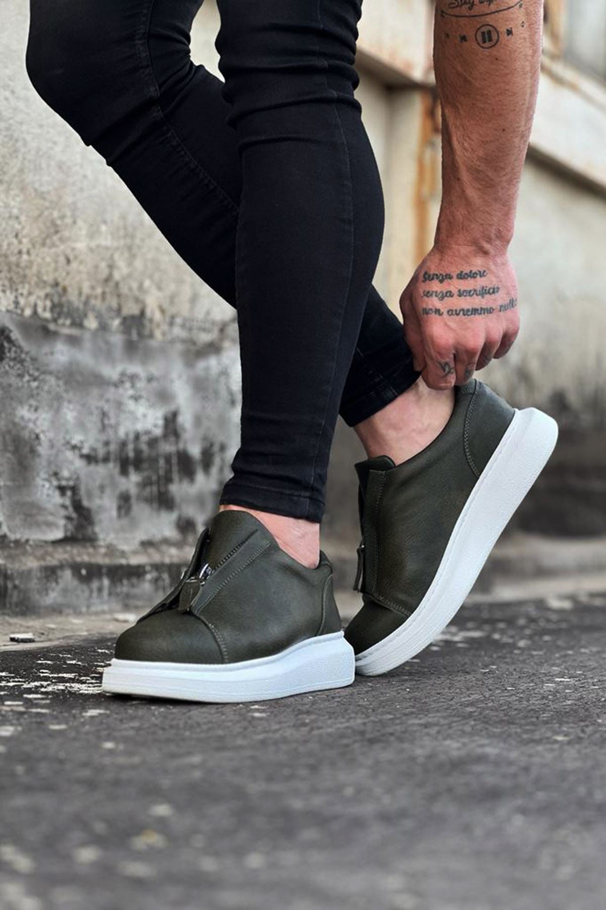 WG010 Khaki Men's Casual Shoes - STREETMODE ™