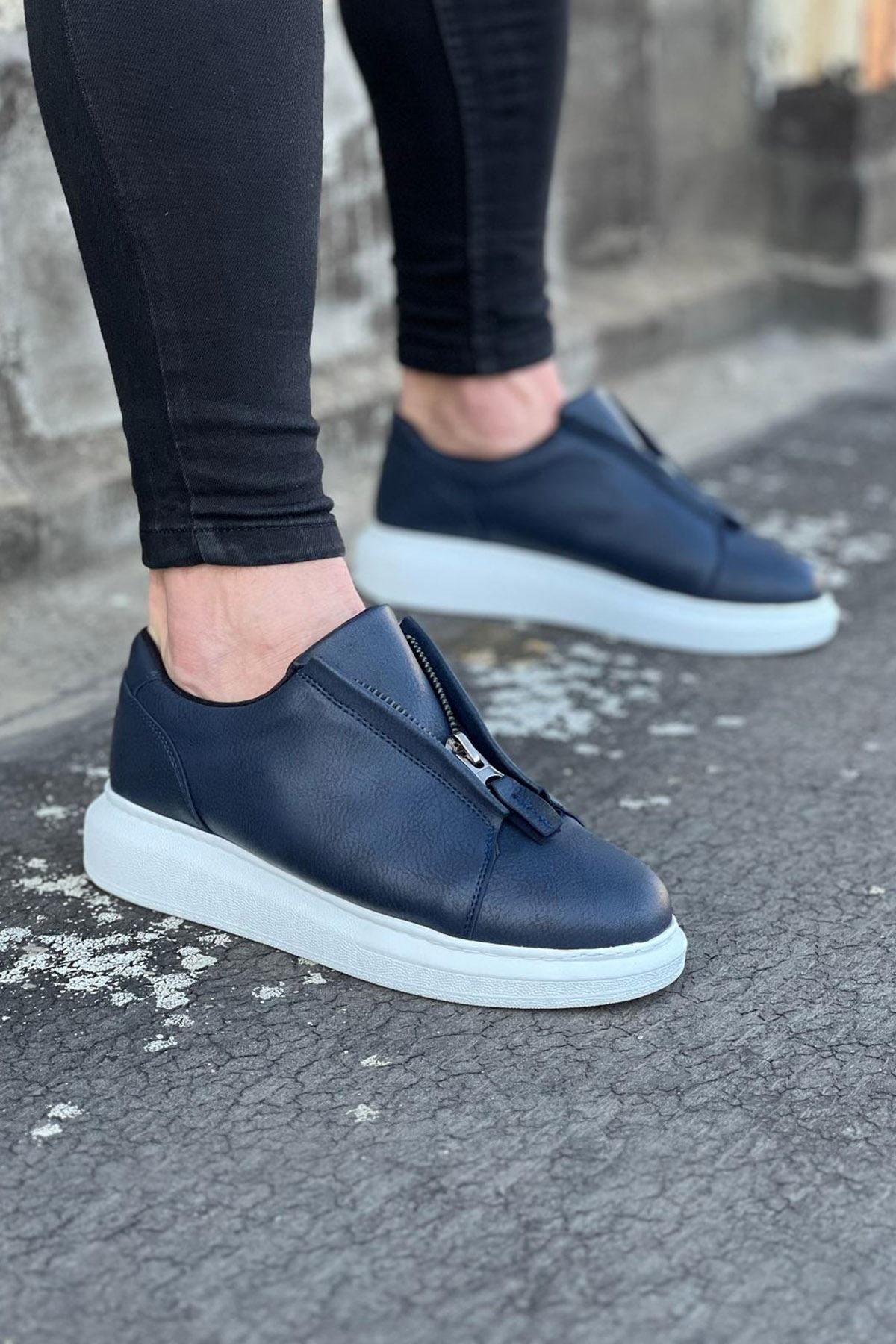 WG010 Navy Blue Skin Men's Casual Shoes - STREETMODE ™