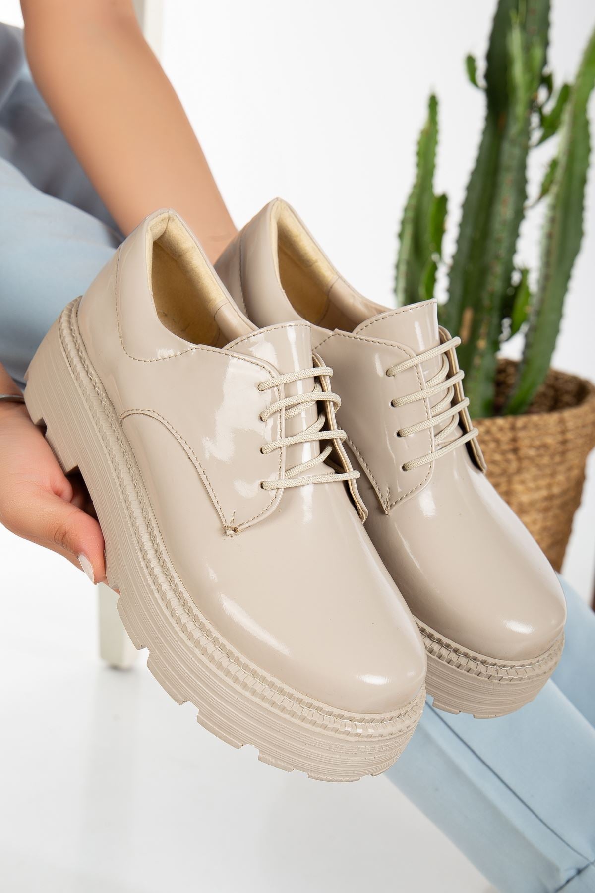 Western Lace Detailed Beige Patent Leather Women's Stylish Casual Shoes