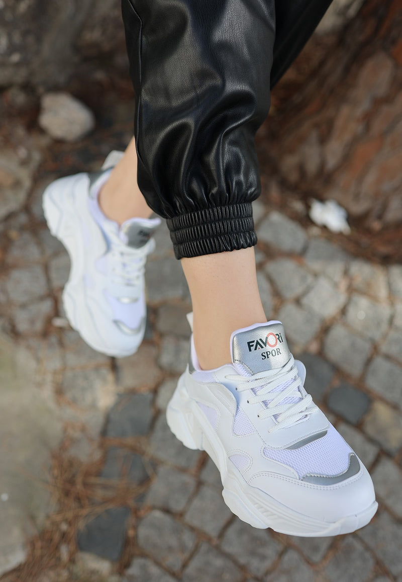 Women's Wita White Skin Lace-Up Sports Shoes - STREETMODE ™