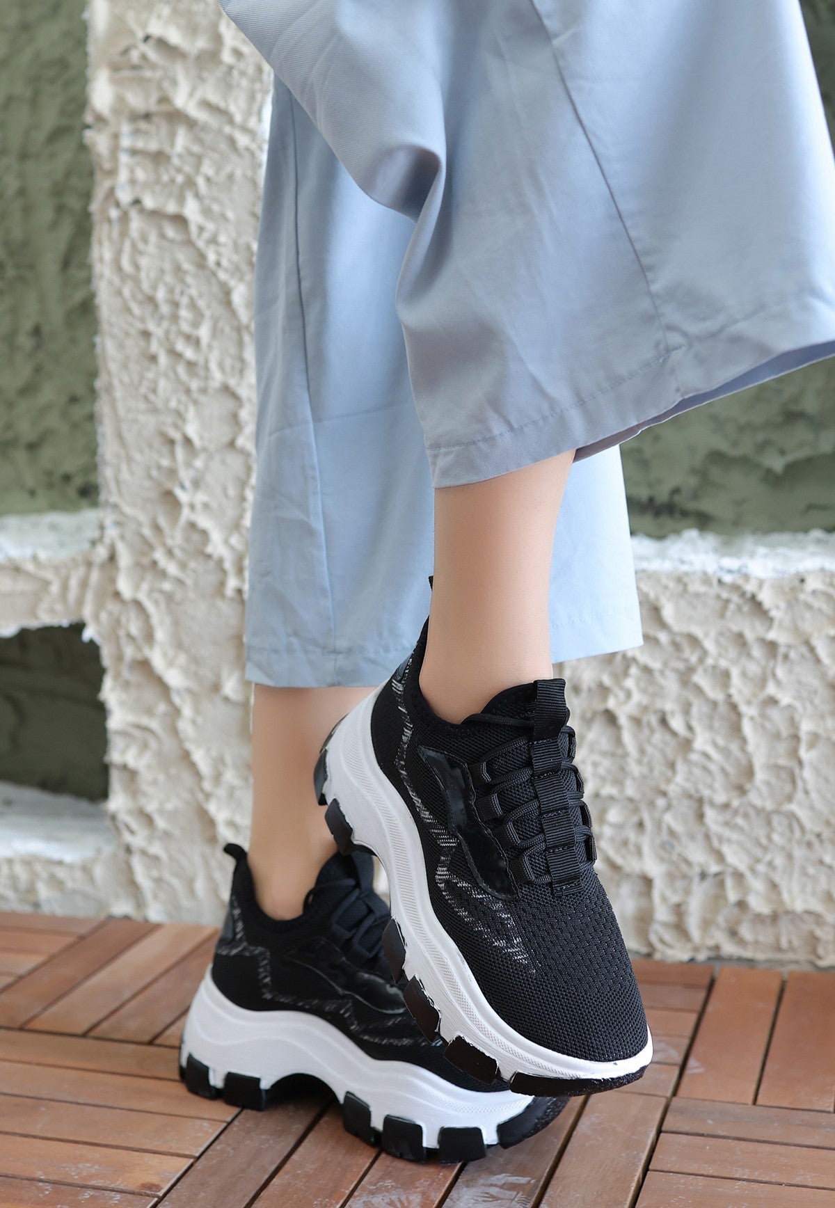 Women's Black Knitwear Lace-Up Sports Shoes - STREETMODE ™