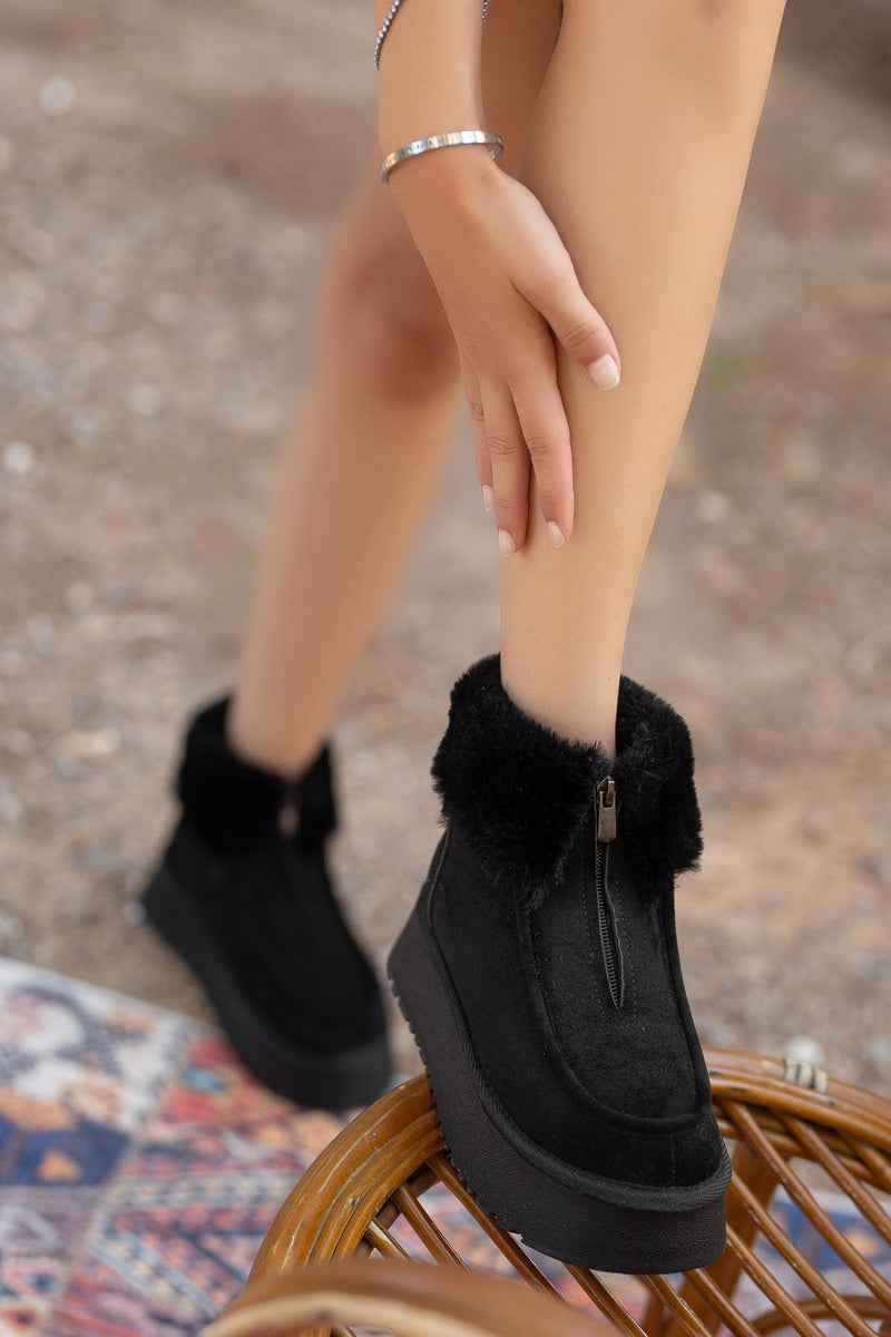 Women's Black Suede Thick Sole Zipper Detailed Fur Boots - STREETMODE ™