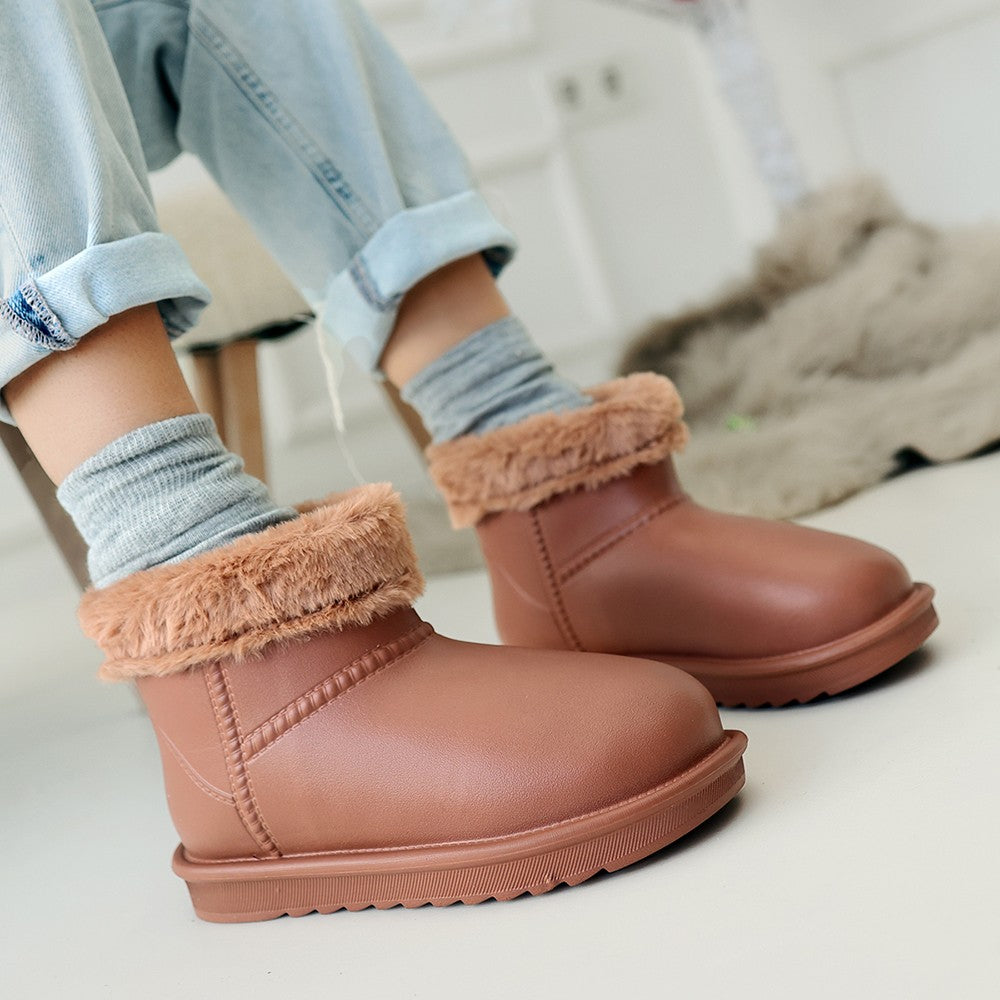 Women's Brown Oval Toe Waterproof Fur Lined Boots - STREETMODE ™