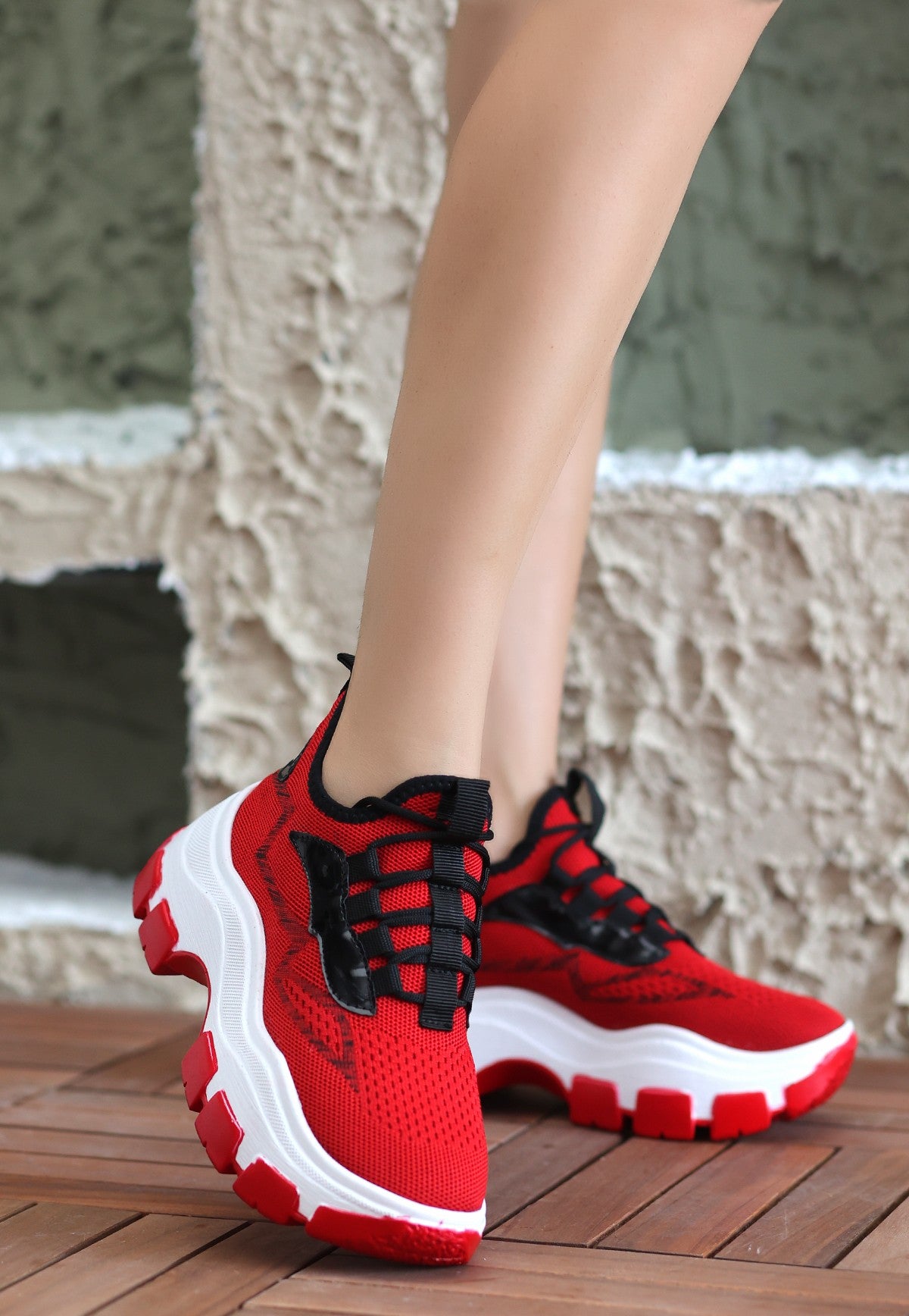 Women's Red Knitwear Lace-Up Sports Shoes