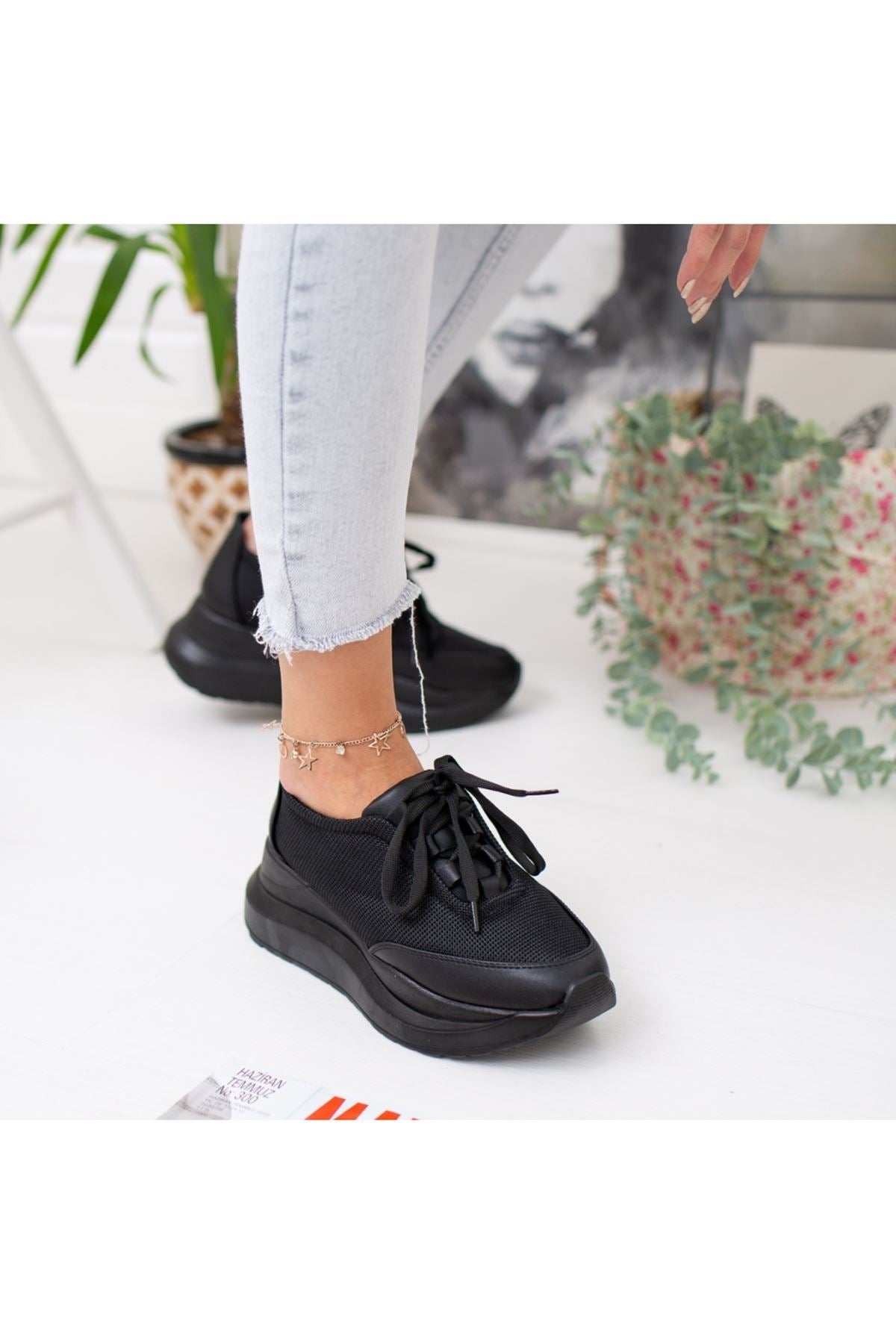 Women's Rojek Black Sneakers Shoes