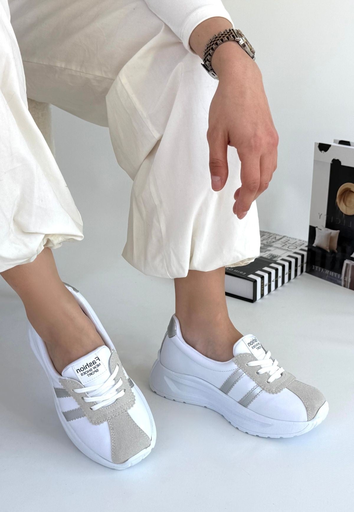 Women's White Skin Gray Striped Sneakers - STREETMODE ™