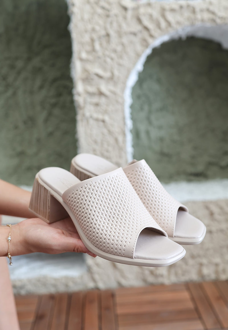 Women's Beige Leather Heeled Slippers - STREETMODE ™