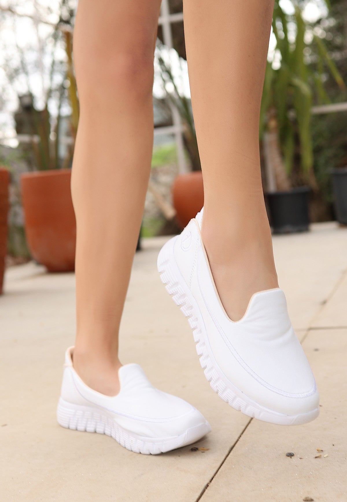 Women's Zlata White Skin Ballerina Shoes - STREETMODE ™