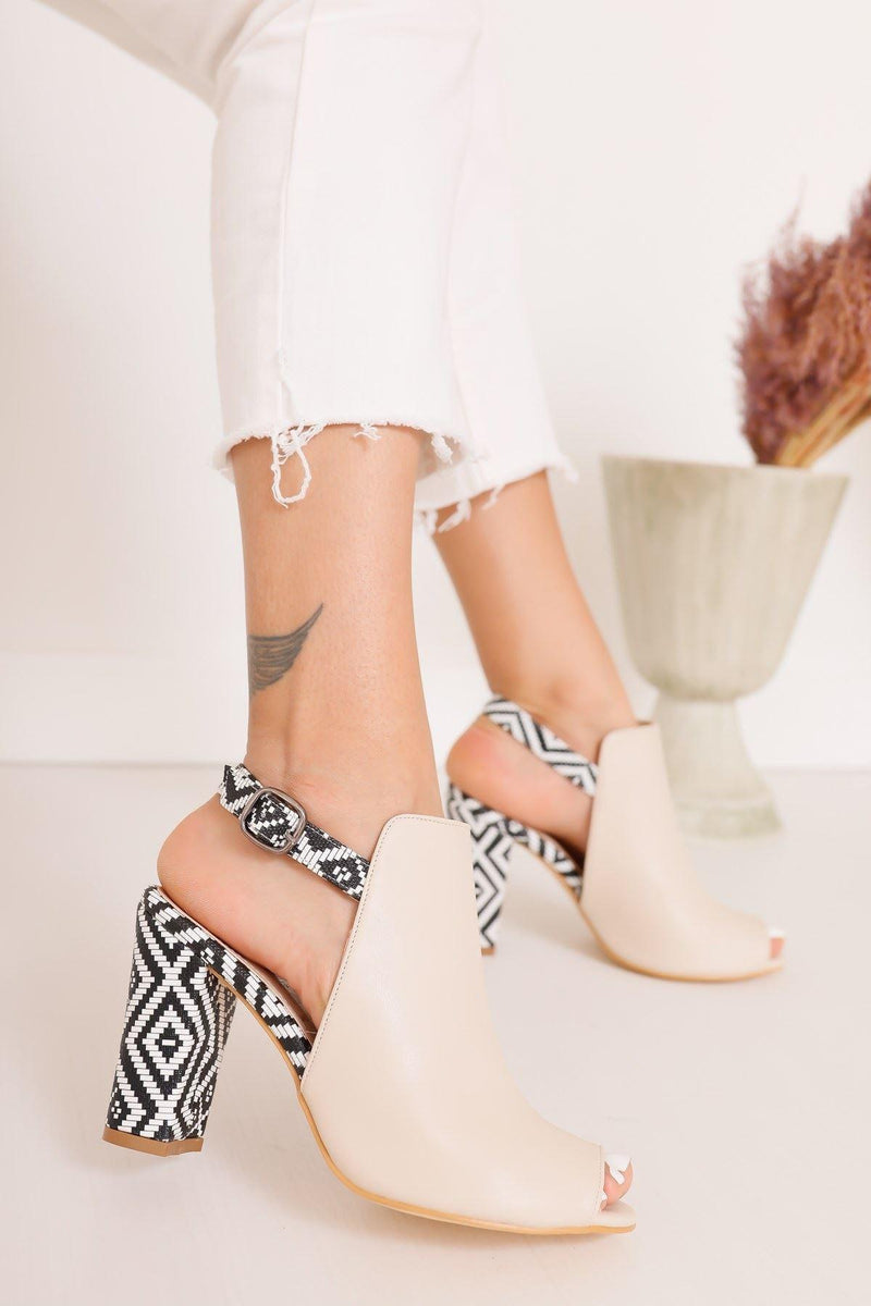 Chloe Women's Heeled Cream Skin Rug Detailed Shoes - STREET MODE ™