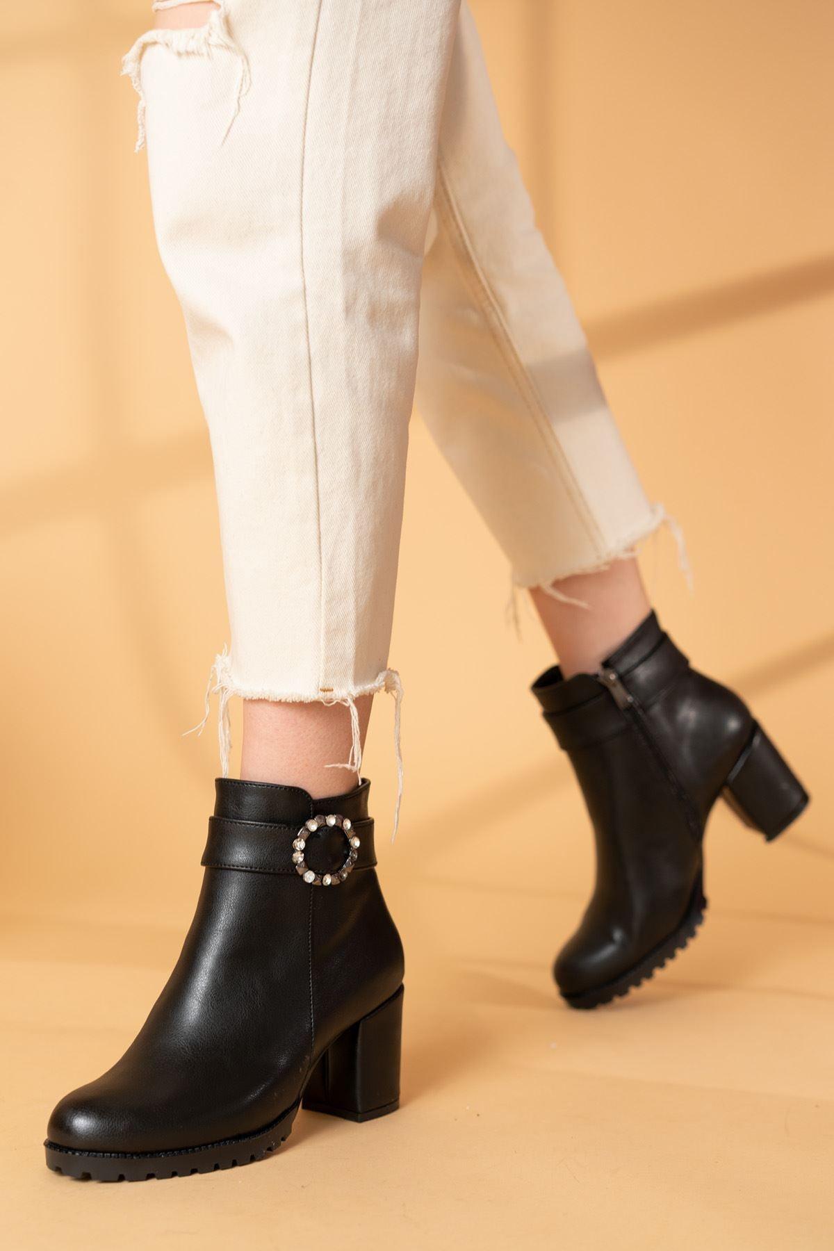 Lyone Black Skin Heeled Women's Boots - STREET MODE ™