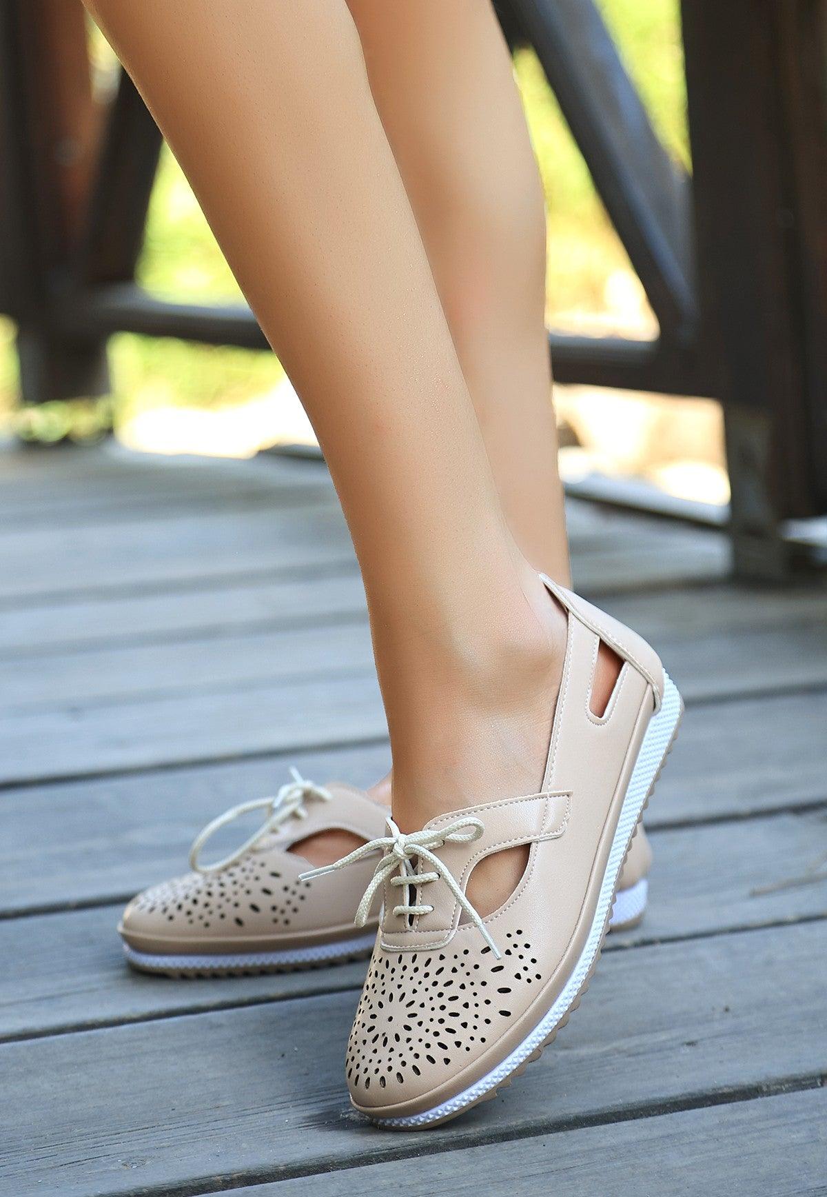 Ciol Cream Skin Flat Shoes - STREET MODE ™