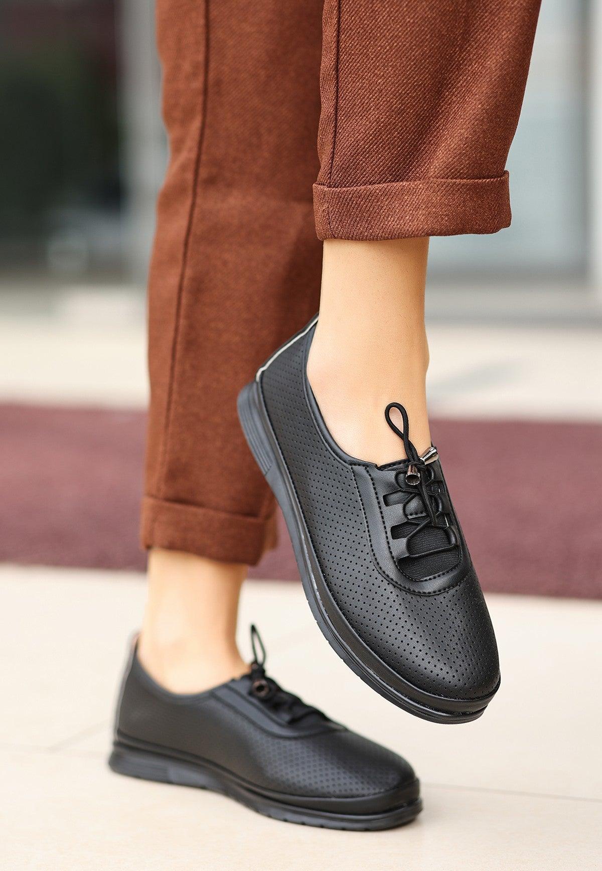 Women's Hoos Black Skin Flat Shoes - STREET MODE ™