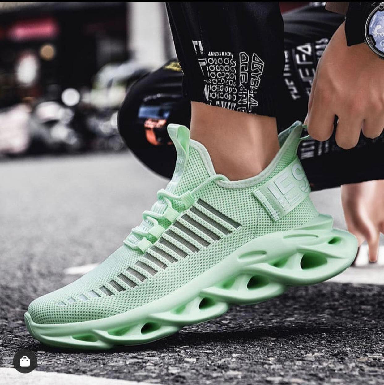 Mint green hot sale sneakers mens