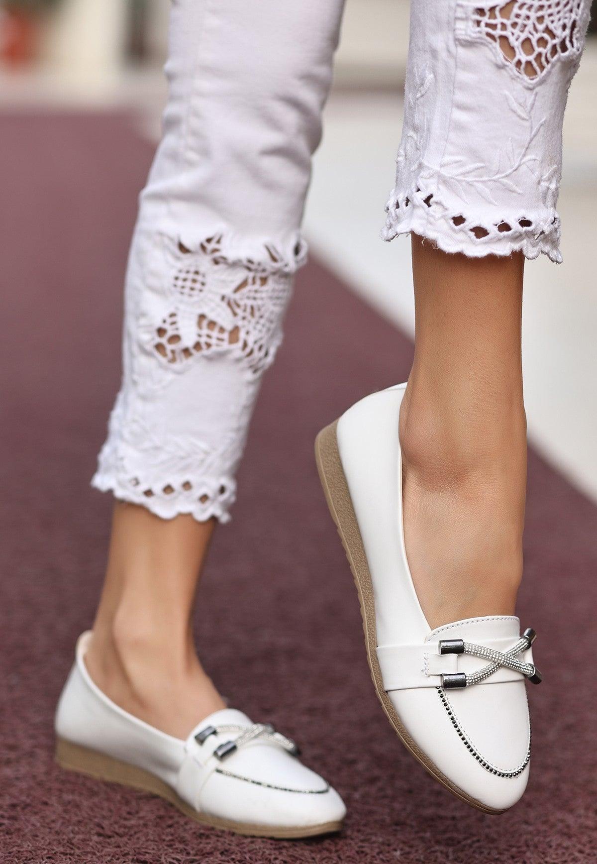 Women's Ziar White Skin Flat Shoes - STREET MODE ™